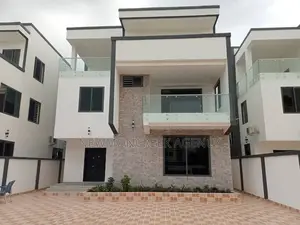4bdrm Duplex in Adenta Ssnit Flats, Accra Metropolitan for sale