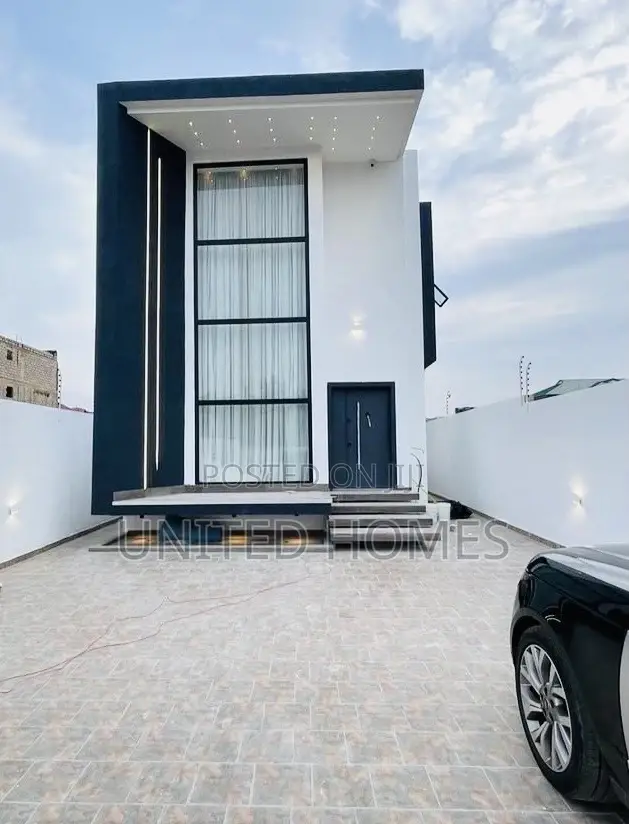 4bdrm House in East Legon for rent