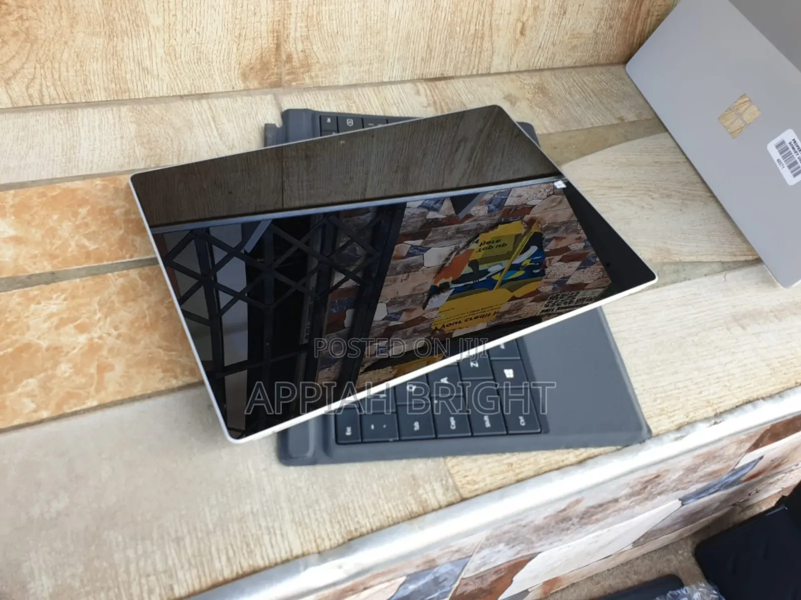 Laptop Microsoft Surface 3 4GB Intel Core I3 SSD 128GB