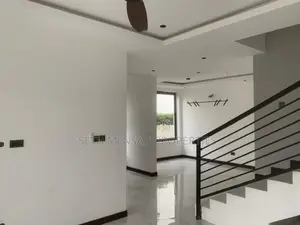 3bdrm House in Parakuo Estate Dome for sale