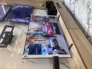 High Resolution Images Samsung 85”Cu8000 Uhd Smart