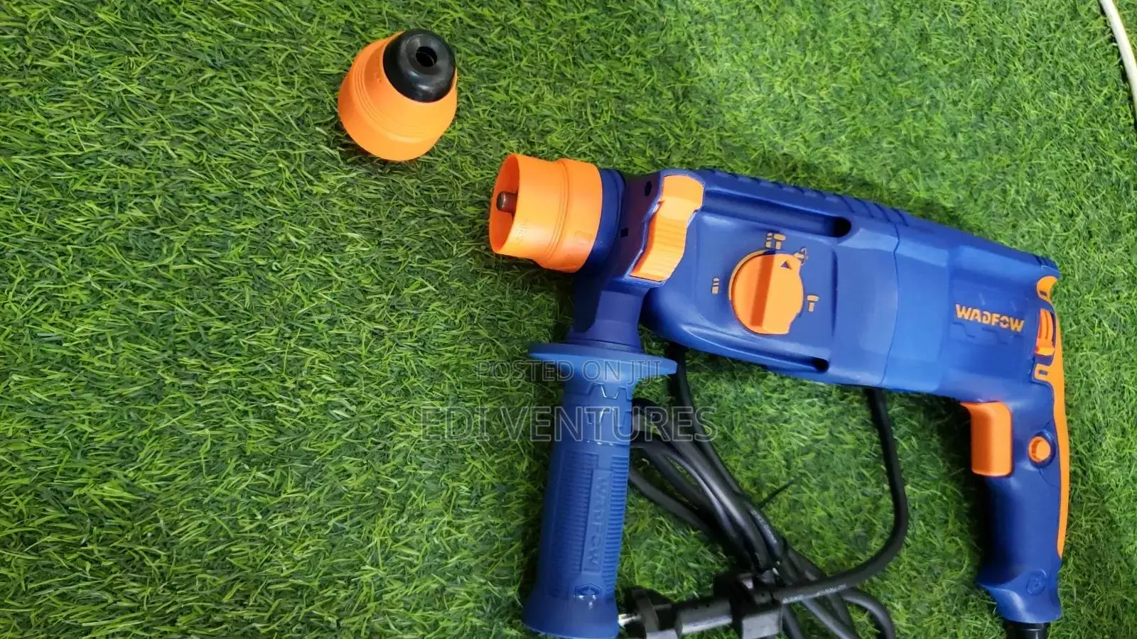 Wadfow 800W Rotary Hammer - Two Chucks Wrh1d26-2