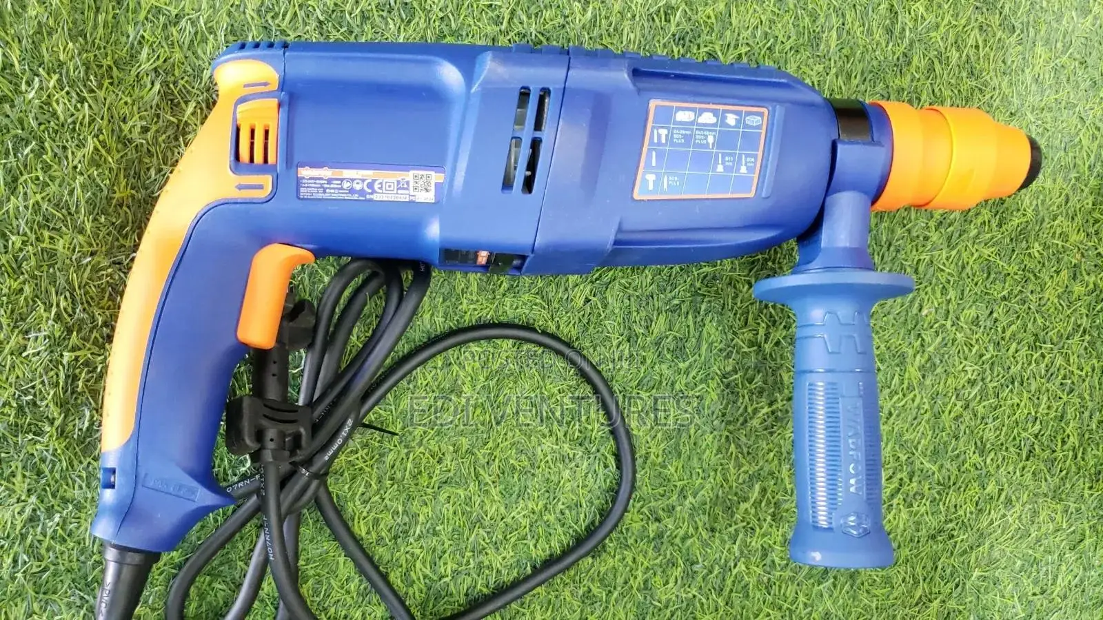 Wadfow 800W Rotary Hammer - Two Chucks Wrh1d26-2