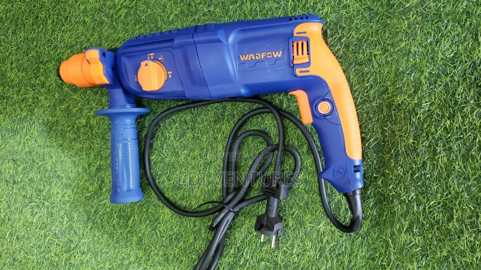 Wadfow 800W Rotary Hammer - Two Chucks Wrh1d26-2
