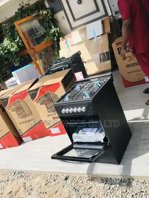 Oven/Grill 50by50  4 Gas Volcano (Black)  Adjustable