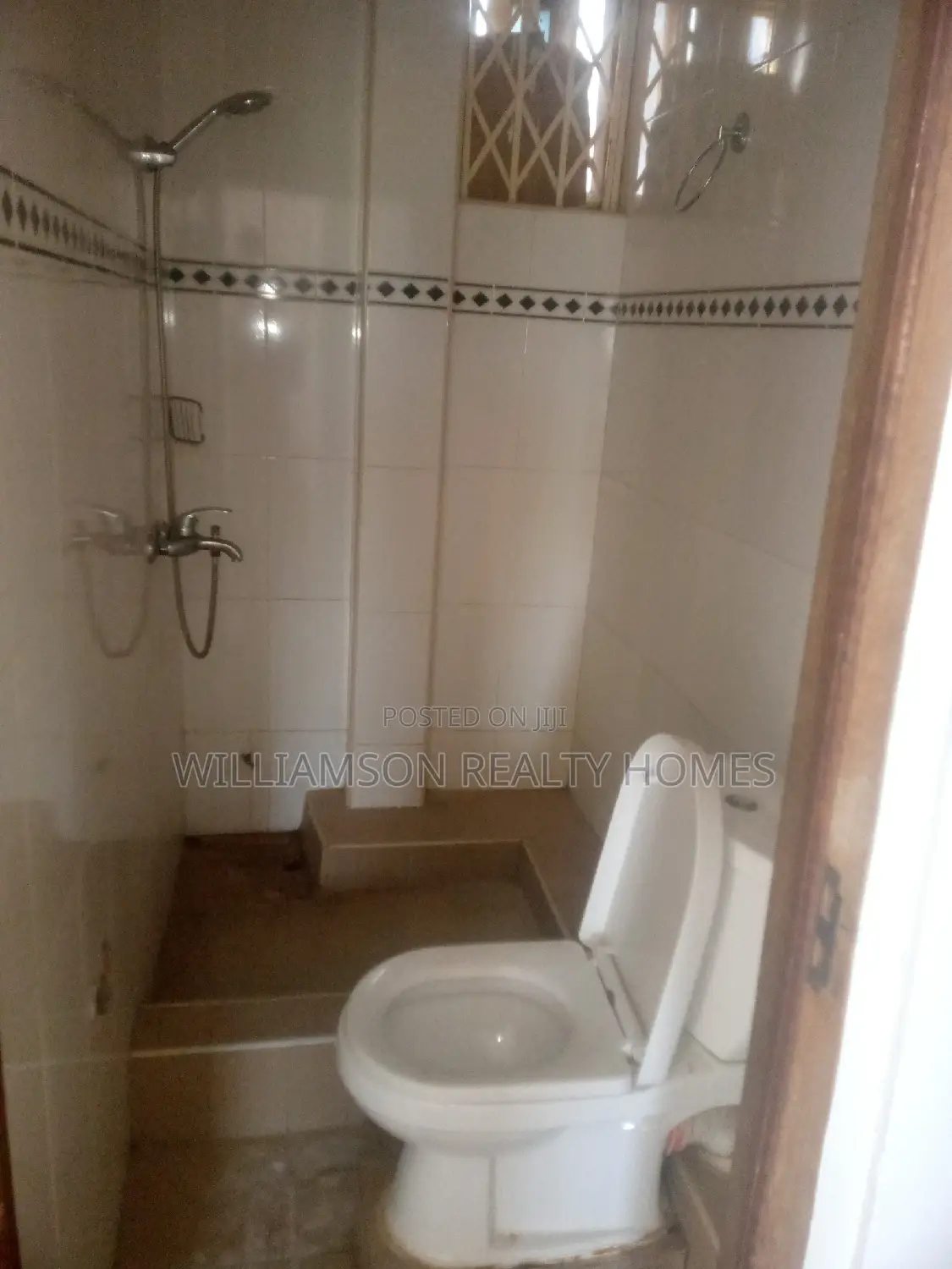 2bdrm Apartment in Community 18 Area, Spintex for rent