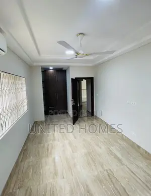 5bdrm House in Adenta for sale