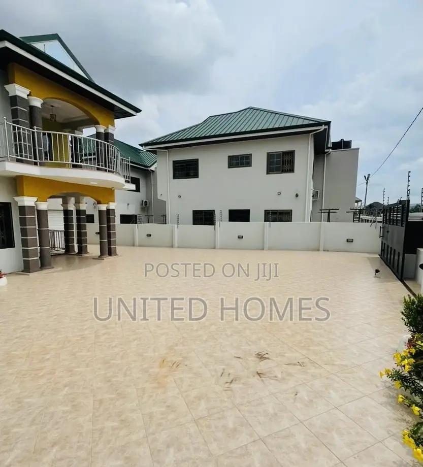 5bdrm House in Adenta for sale