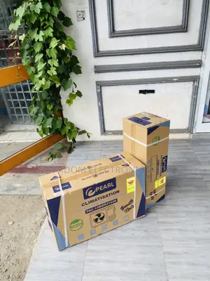 Unique Pearl Split Type 1.5hp Air Conditioner(Black).