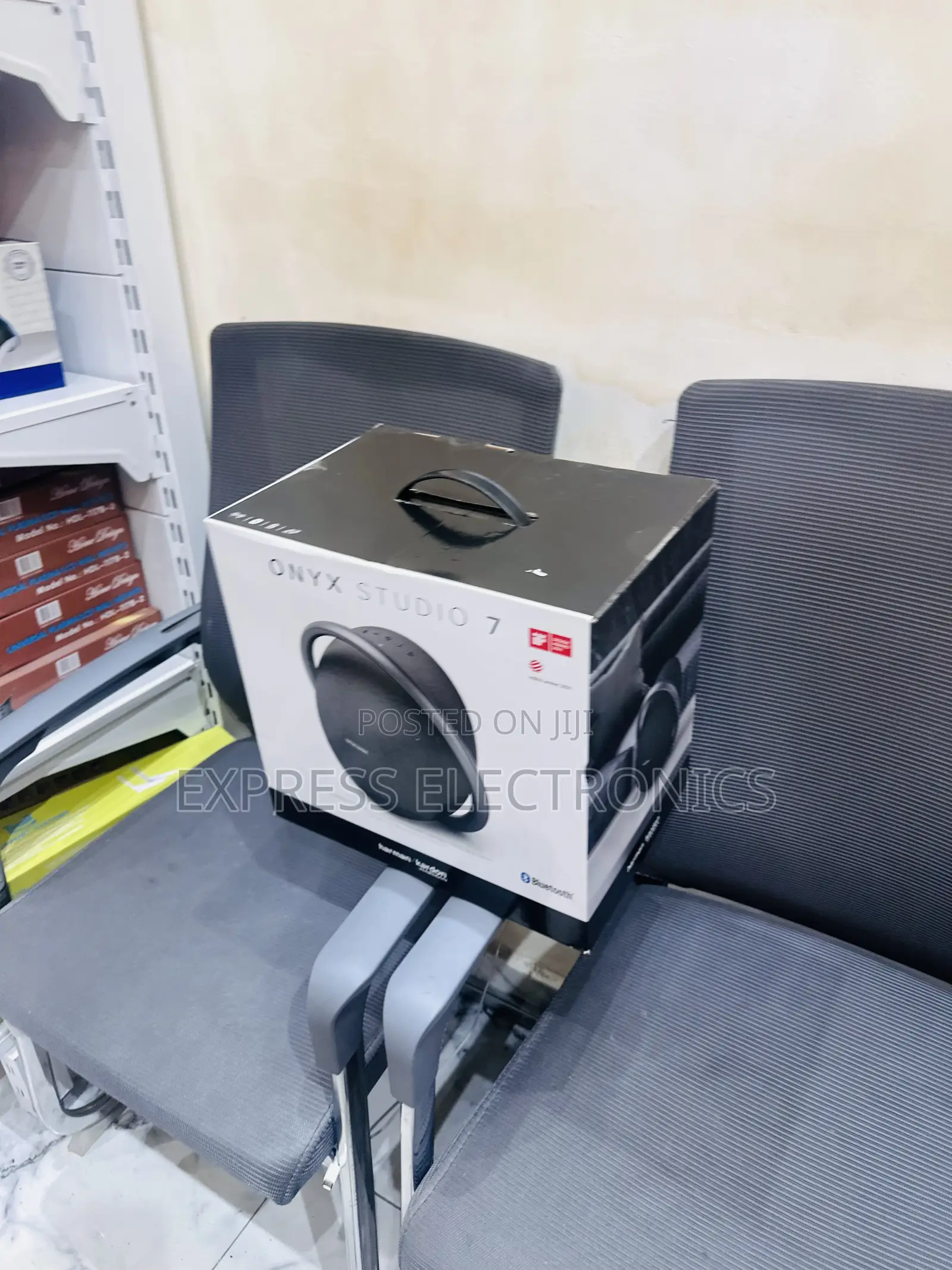 Very Cool Price Onyx 7 Harman Kardon Bluetooth Speaker