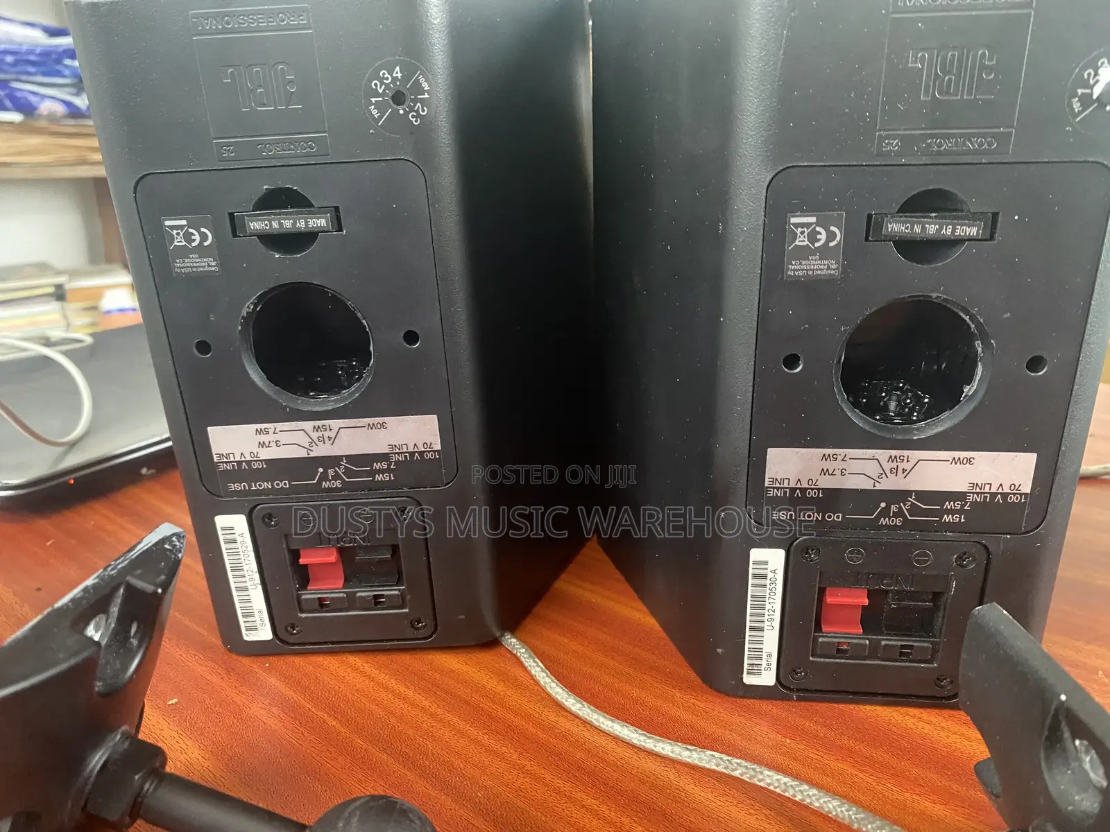 JBL Control 25T