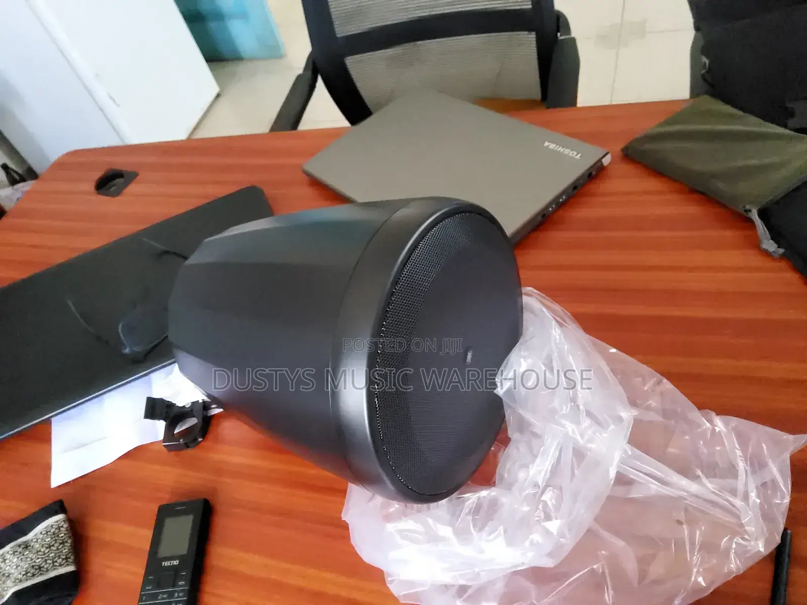 Control 65 P/T Compact Full-Range Pendant Speaker
