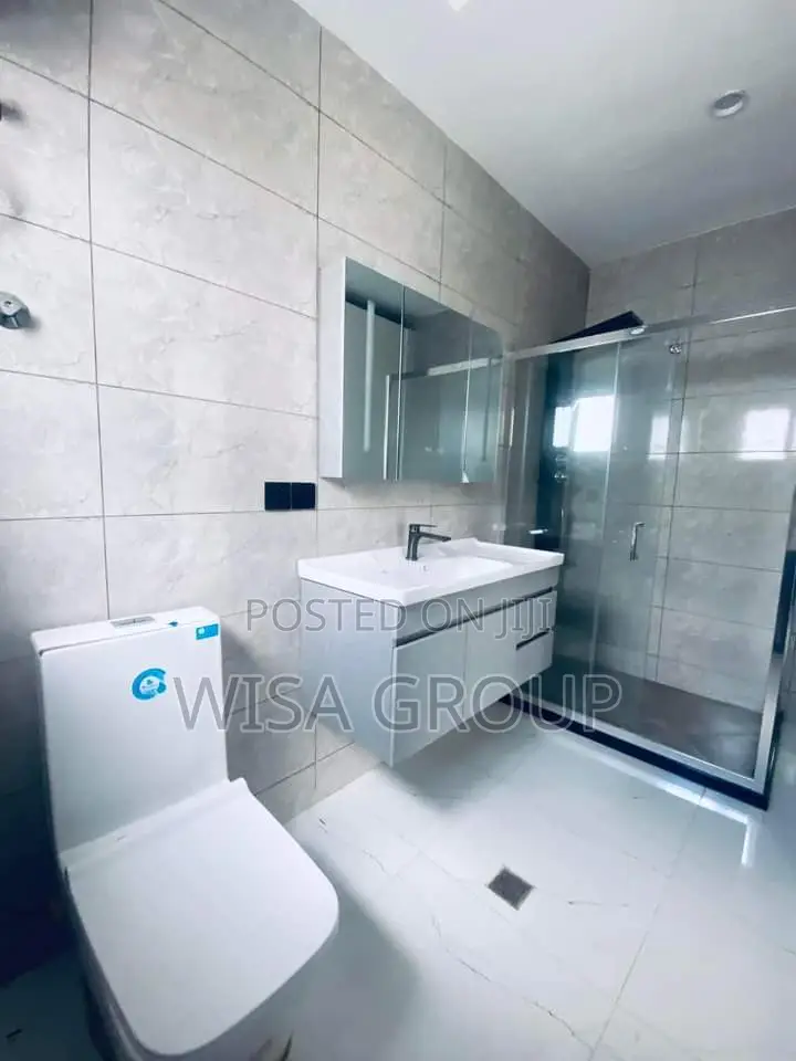 5bdrm Duplex in Wisa Groups, Accra Metropolitan for sale