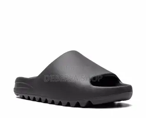Adidas Yeezy Onyx Slides