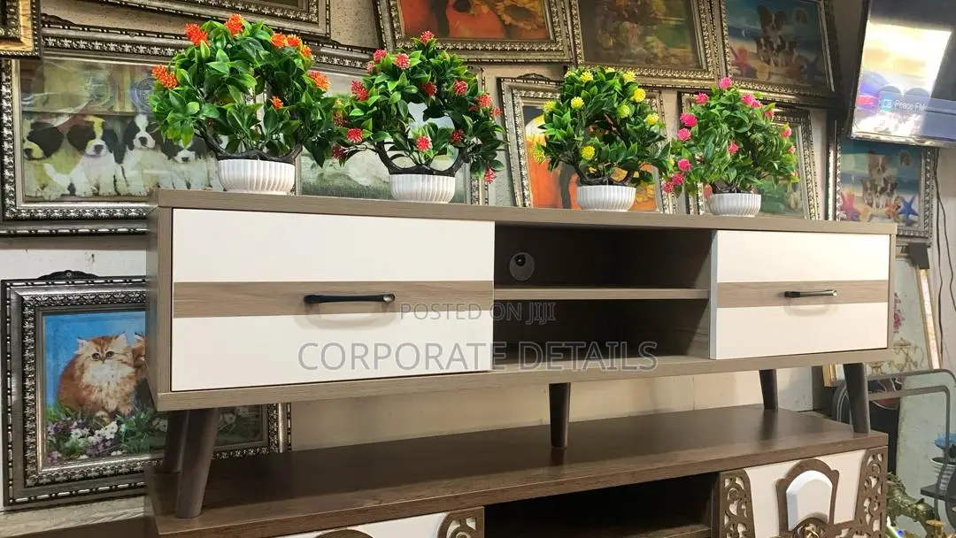 Tv Stand (Drawers)