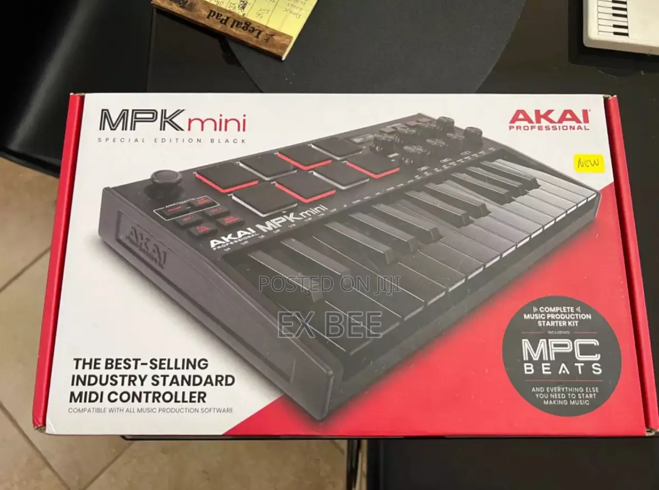 Akai MPK Mini Mk3 Midi Controller (All Black)