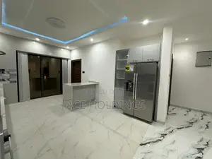 5bdrm Mansion in Botwe School for sale