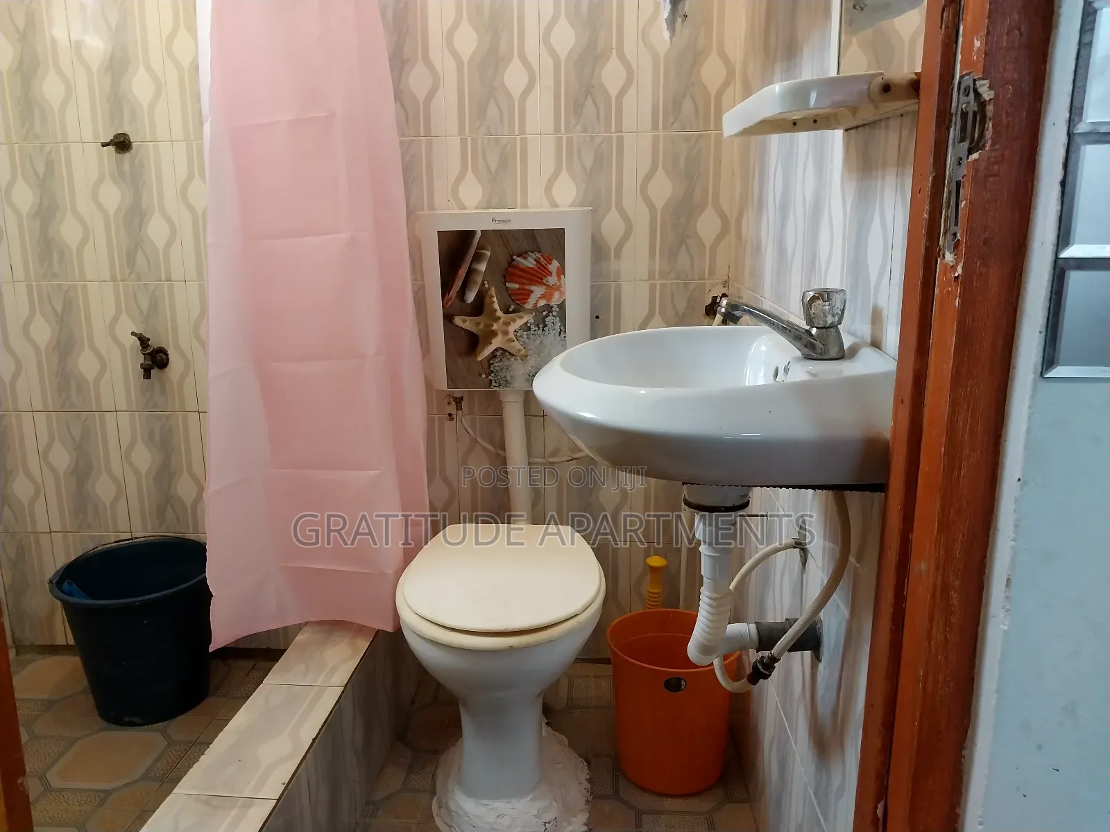 Gratitude Ambassador Suite: 1bdrm Short Stay:Ghc300 Per Day: 2 Guests