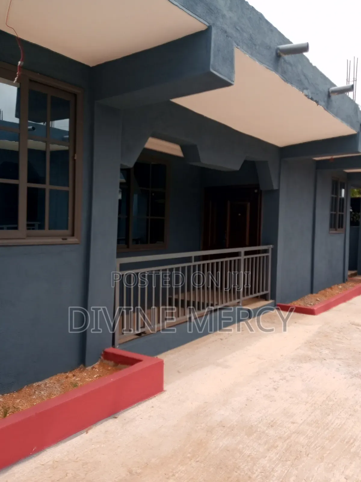 1bdrm Apartment in Tuba, Awutu Senya East Municipal for rent