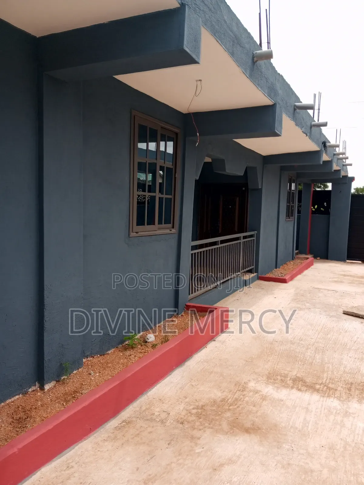 1bdrm Apartment in Tuba, Awutu Senya East Municipal for rent