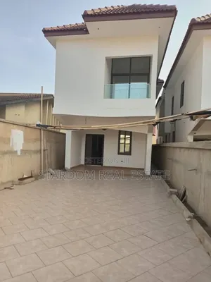 3bdrm Duplex in Spintex for rent