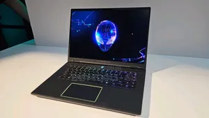 New Laptop Dell Alienware X16 16GB Intel Core I9 SSD 1T