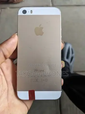 Apple iPhone 5s 16 GB Gold