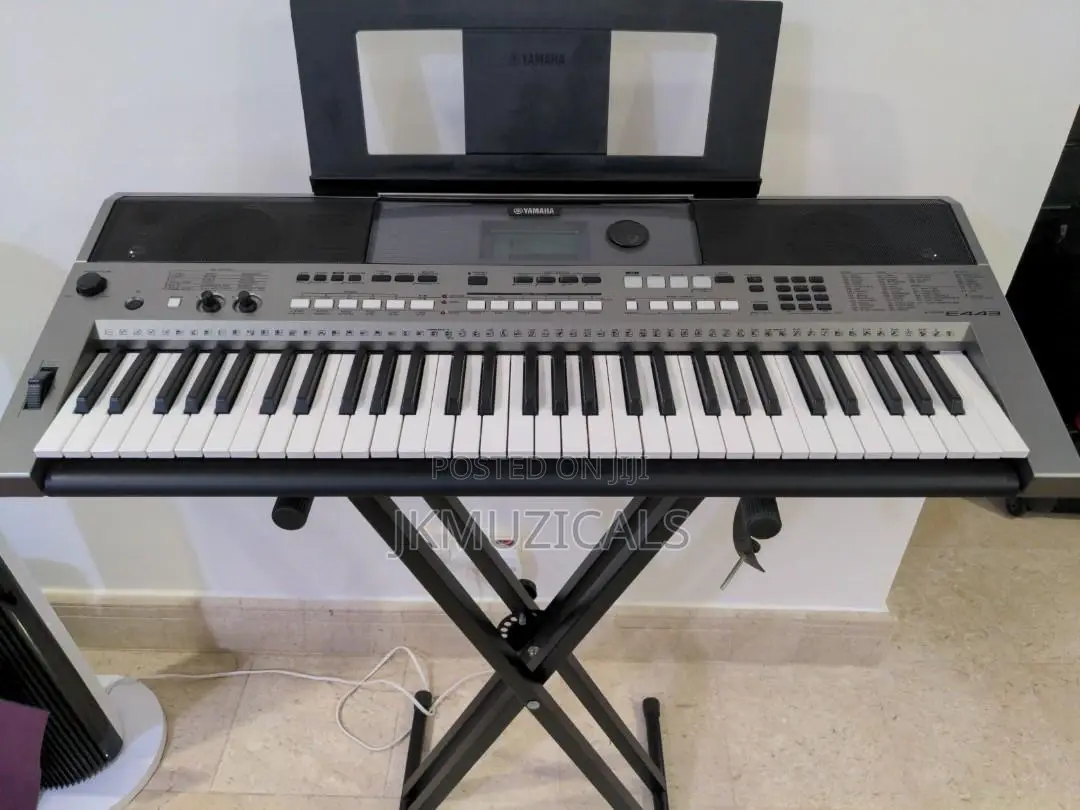 Yamaha PSR E443_ 61 Keys
