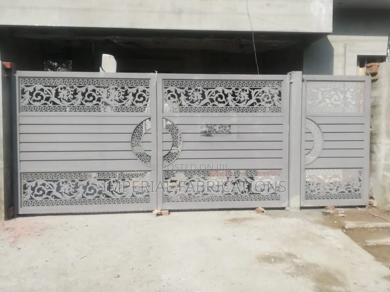 Metal Gate