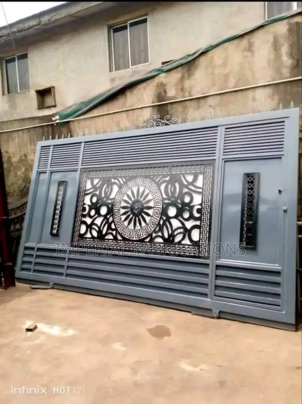 Metal Gate
