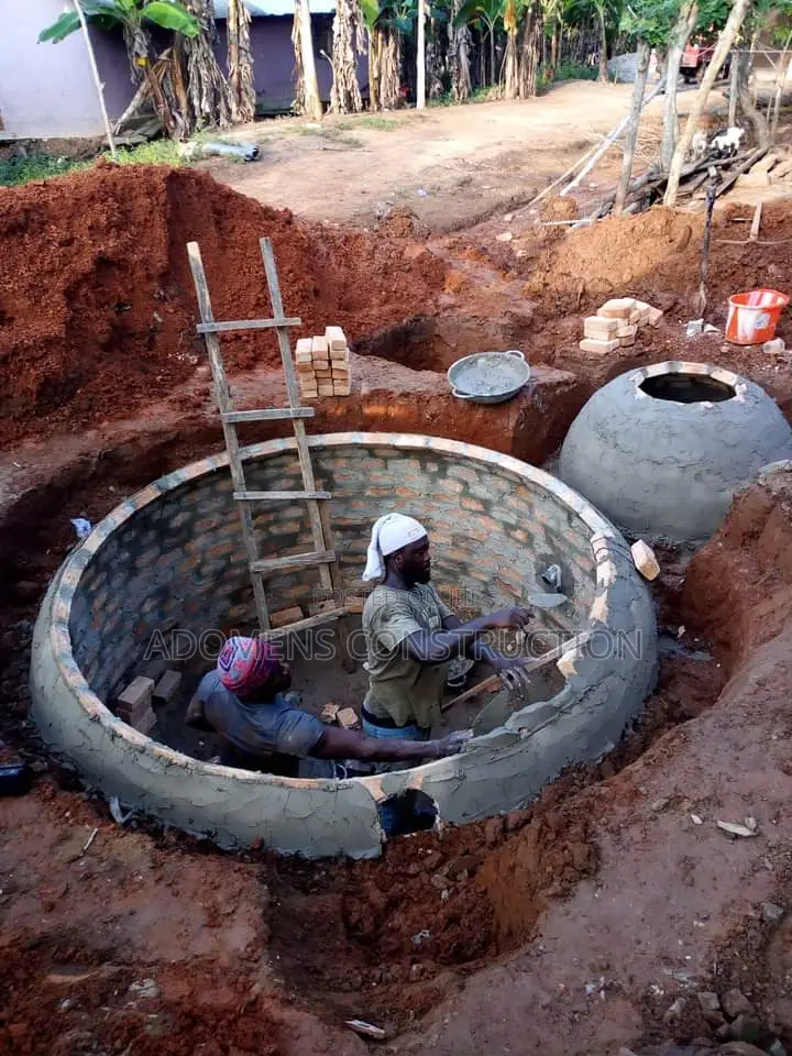 Biogas Toilet - Gas for Cooking