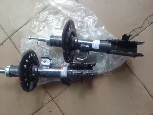 Nissan Versa 2009-11 Front Shock Absorbers Original.