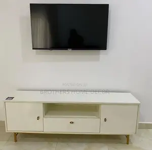 Laminated Luxurious Tv Stand 4 Feet Long