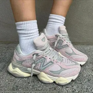 New Balance Sneakers