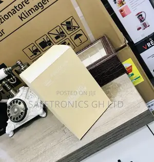 Brand New  (White) Ultra HD Projector 