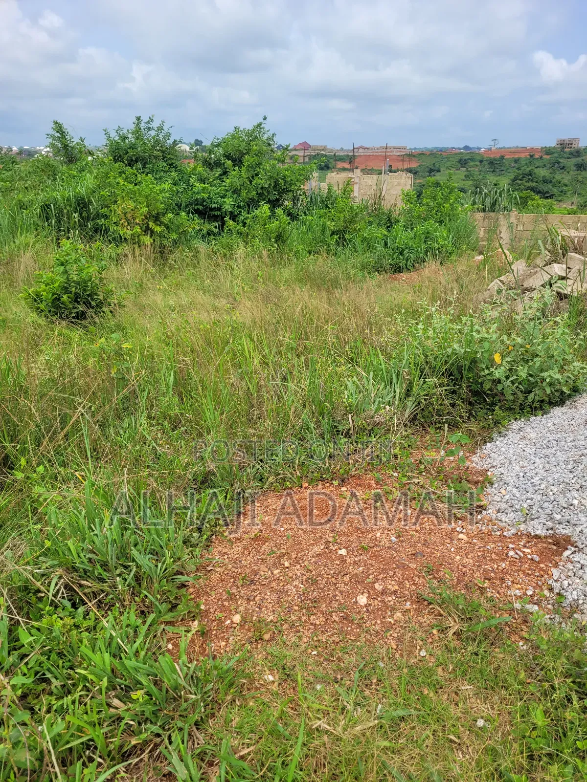 Land for Sale at Brofoyedro Ampemanim