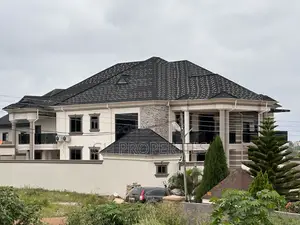 5bdrm Mansion in Agric., Kumasi Metropolitan for sale
