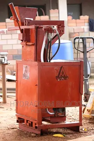 Hydraform Machine.