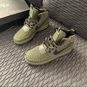 Nike Lunar Force