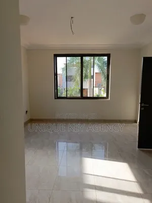4bdrm Apartment in Unique Key Agency, Airport Residential Area for rent