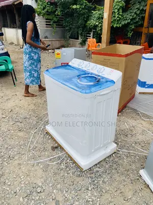 Unique Zara 11kg Twin Tub Electric Washing Machine.