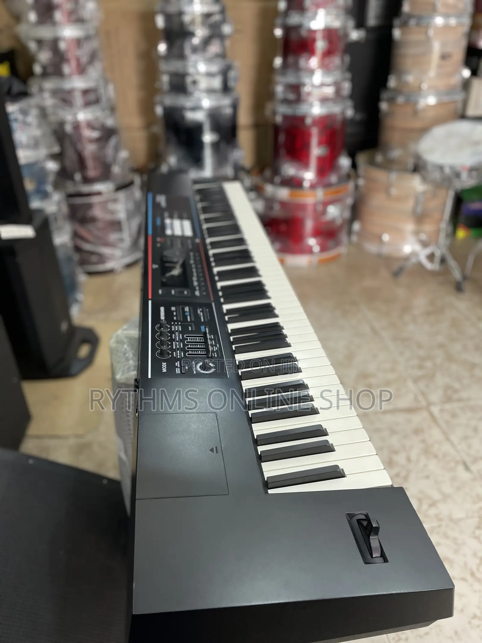 Roland Juno D8 (88-Keys)Keyboard
