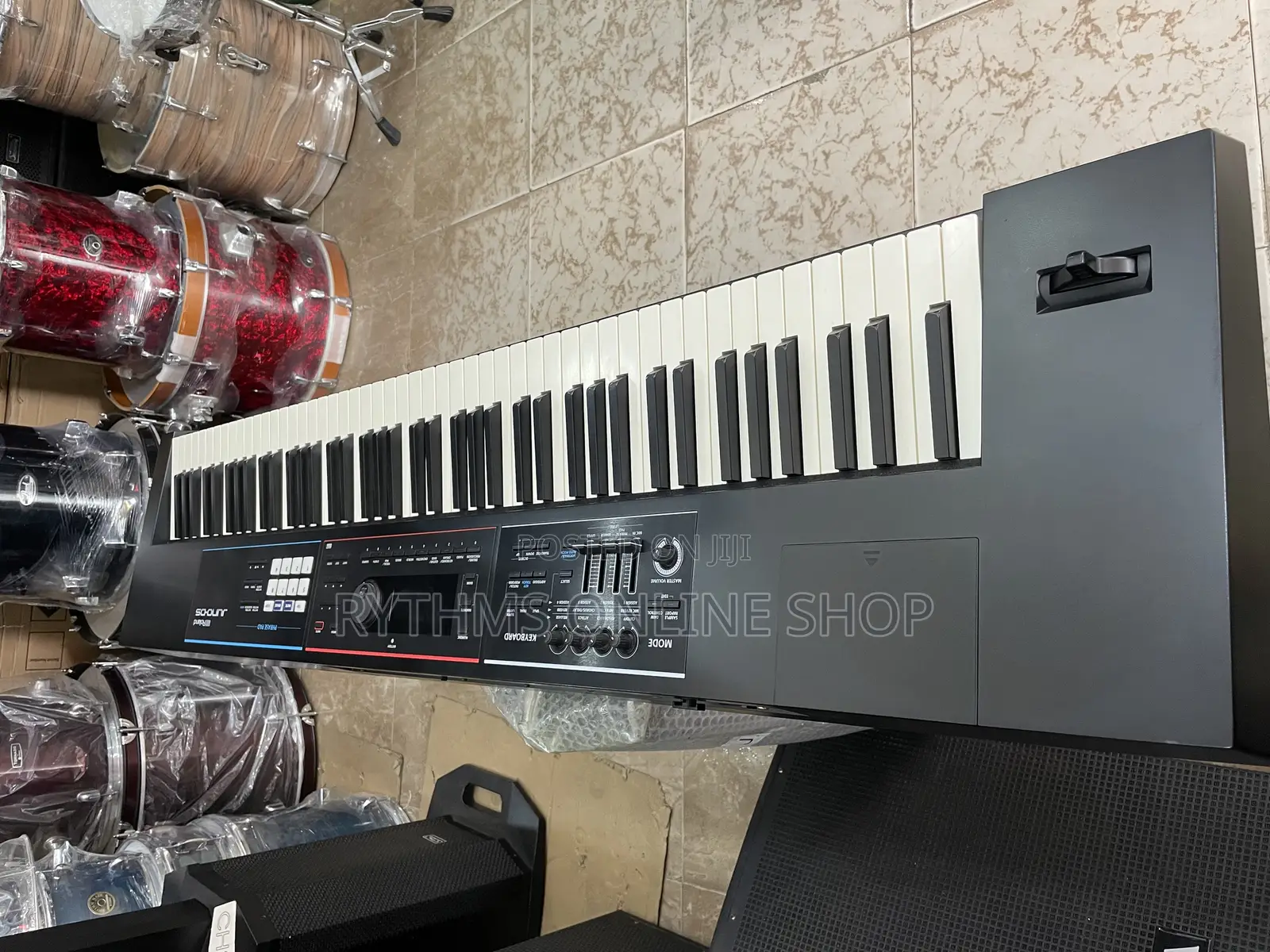 Roland Juno D8 (88-Keys)Keyboard