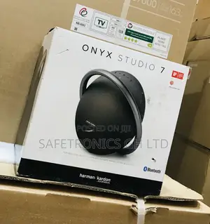 Unique Onyx Studio 7 Wireless Bluetooth Harman Kardon 