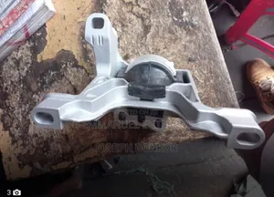 Mazda 2 2015-17 Engine Mount. Original.