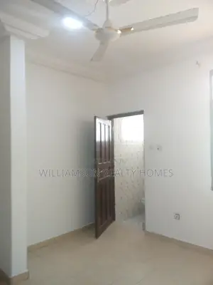 3bdrm House in Community 18 Area, Spintex for rent