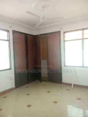 3bdrm House in Community 18 Area, Spintex for rent