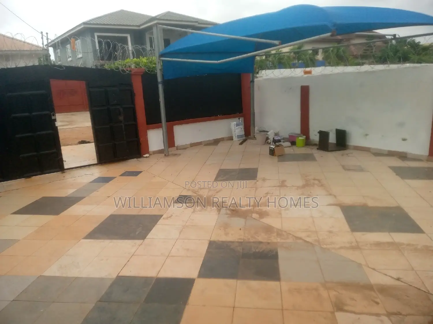 3bdrm House in Community 18 Area, Spintex for rent