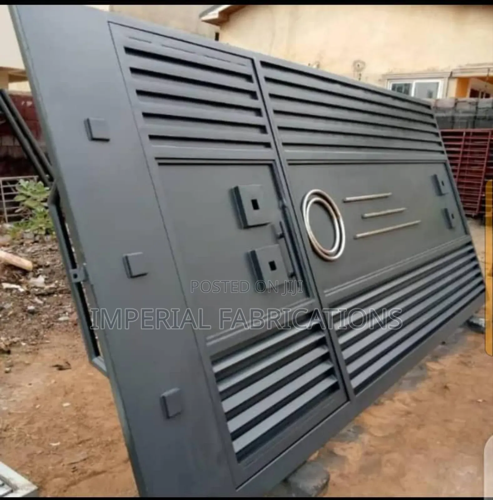 Metal Gate