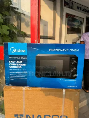 Shop (Black) Midea 19L Countertop MM7P012MZ-B Microwave 